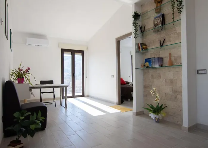 Konukevi La Finestra Sul Mare Lanusei